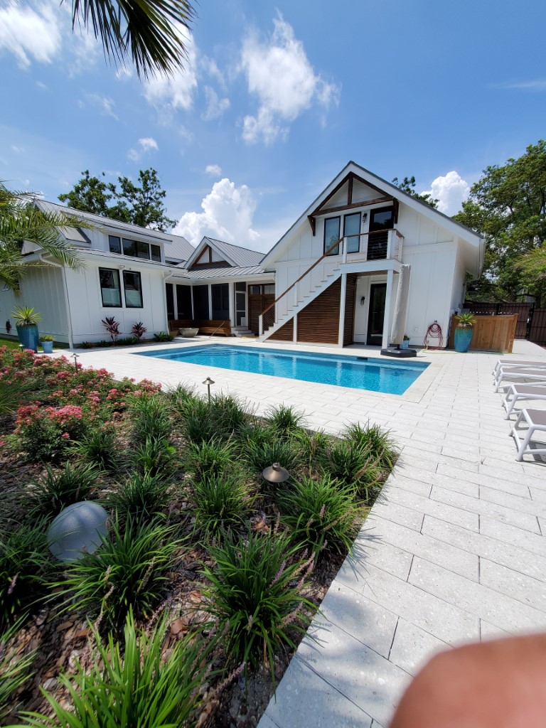 Pool deck cleaning