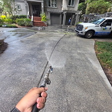 Driveway Washing: How to Treat Rust, Oil Spots, and ‘Shadowing’ on Concrete