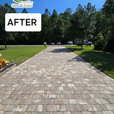 Fall-Paver-Driveway-Clean-Up-for-a-Home-off-Blackrock-in-Yulee-Florida 2
