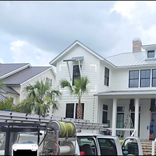 Fernandian-Beaches-Top-Service-Provider-for-House-Washing-Exterior-Window-Cleaning-Screen-Enclosure-Cleaning-in-Crane-Island-Florida 3