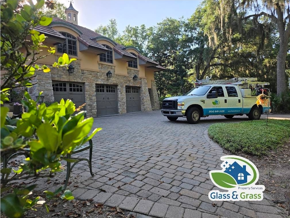 House Washing for a beautiful home in the Omni Plantation neighborhood in Fernandina Beach Florida on Amelia Island Florida 