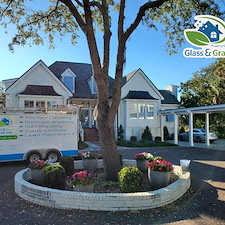 Professional-Window-Cleaning-Services-on-the-North-End-of-Amelia-Island-Florida 3