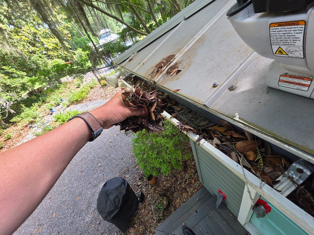 Top Quality Gutter Cleaning in Yulee, FL for Riverfront Home on Blackrock Road