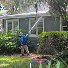 Top-Quality-Gutter-Cleaning-in-Yulee-FL-for-Riverfront-Home-on-Blackrock-Road 8