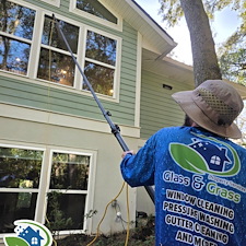 Top-Quality-Residential-Window-Cleaning-in-Amelia-Island-FL 1