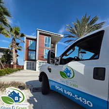 Top-Quality-Window-Cleaning-for-a-Unique-Home-on-Fletcher-Road-in-Amelia-Island-Florida 3