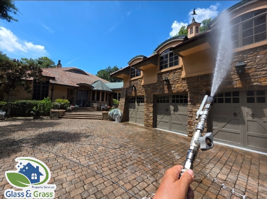 Trusted Neighbor Referrals for House Washing in Amelia Island, Florida | House Washing, Window Cleaning & Gutter Cleaning Services