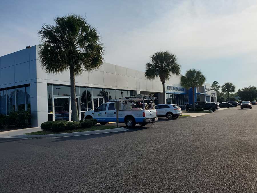 commercial-window-cleaning-ron-anderson-chevrolet-yulee-fl-03